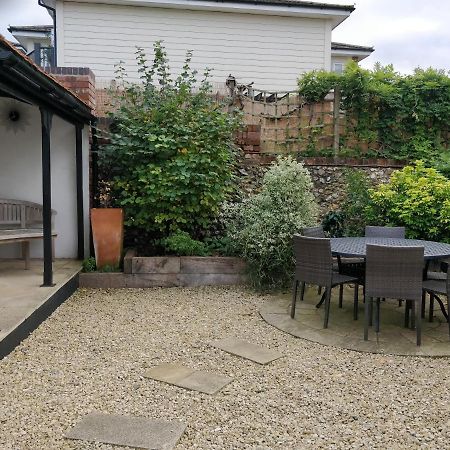 Henry VIII Cottage In The Heart Of Henley エクステリア 写真