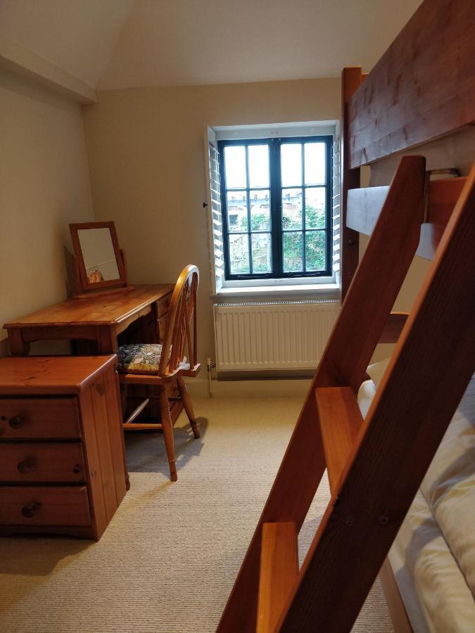 Henry VIII Cottage In The Heart Of Henley エクステリア 写真