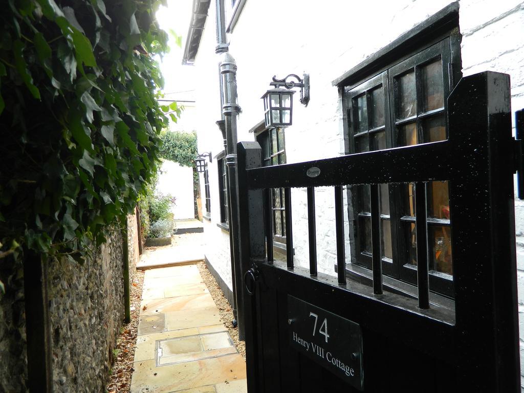 Henry VIII Cottage In The Heart Of Henley エクステリア 写真